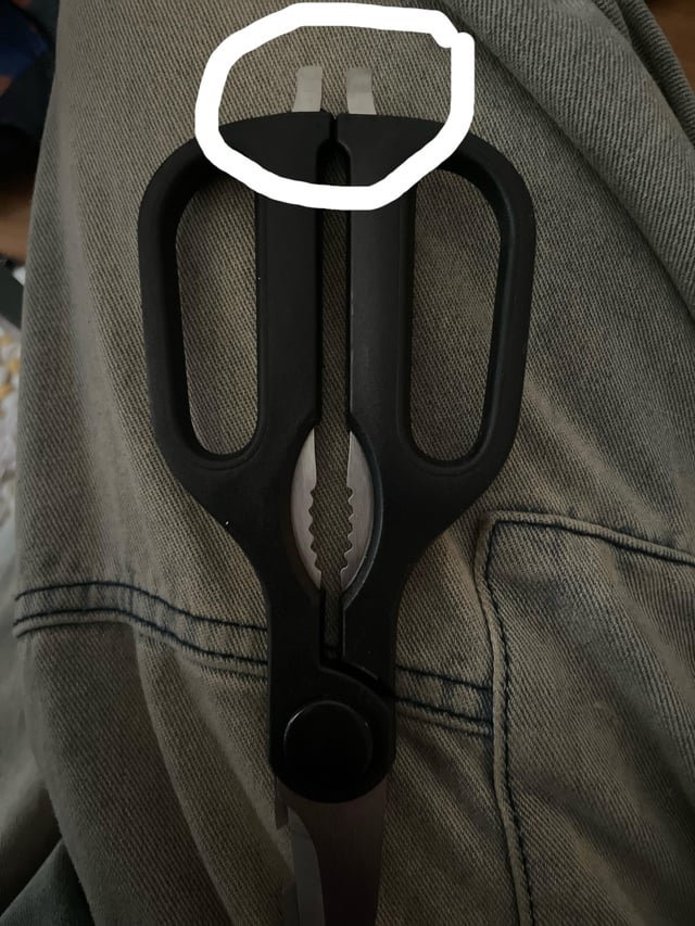 ​What is this part on my scissors for?